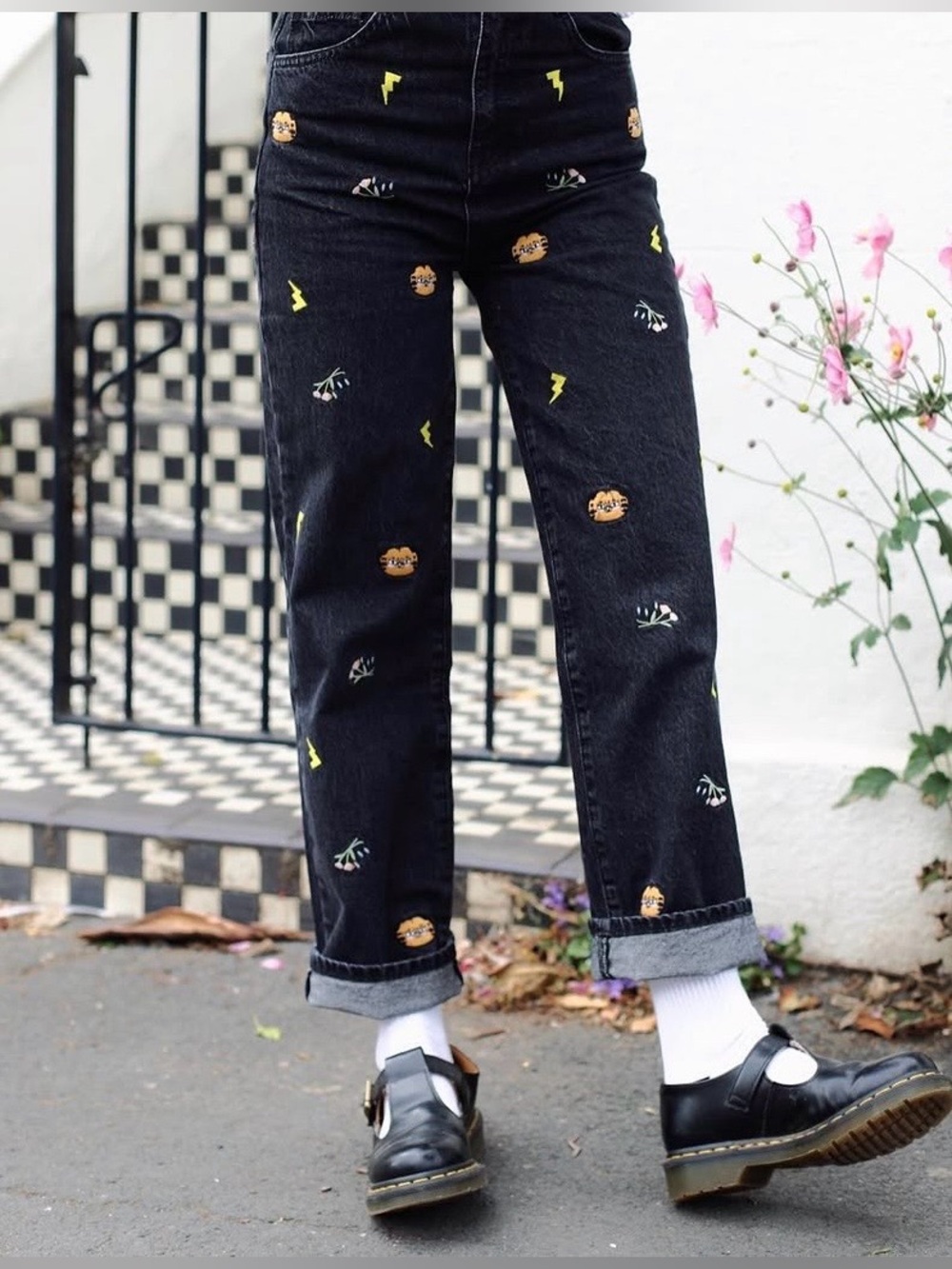 RARE Mai Accents Black Embroidered Jeans - Size 27 (Marzia Kjellberg)